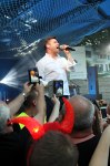 Publiczność w amfiteatrze oszalała.