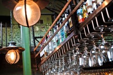 UWAGA PRZEDSIĘBIORCY PROWADZĄCY SPRZEDAŻ NAPOJÓW ALKOHOLOWYCH !