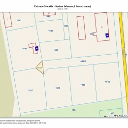 Informacja o wywieszeniu wykazu Nr 6/2023  działki  położonej w m. Ustronie Morskie przy ulicy Topolowej przeznaczonej do sprzedaży w drodze bezprzetargowej