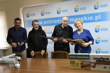 Broń w prezencie